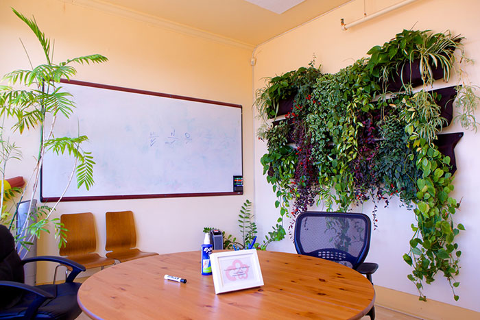 小型辦公室設(shè)計方案,簡約辦公室裝修,廣州裝修設(shè)計公司,辦公室設(shè)計.jpg 小型辦公室設(shè)計方案,簡約辦公室裝修,廣州裝修設(shè)計公司,辦公室設(shè)計.jpg