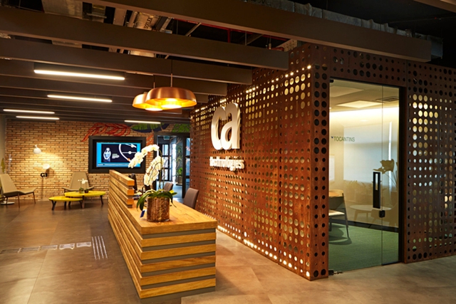 辦公室裝修設(shè)計(jì),IT公司辦公設(shè)計(jì),廣州裝飾公司,海博裝飾.jpg 辦公室裝修設(shè)計(jì),IT公司辦公設(shè)計(jì),廣州裝飾公司,海博裝飾.jpg