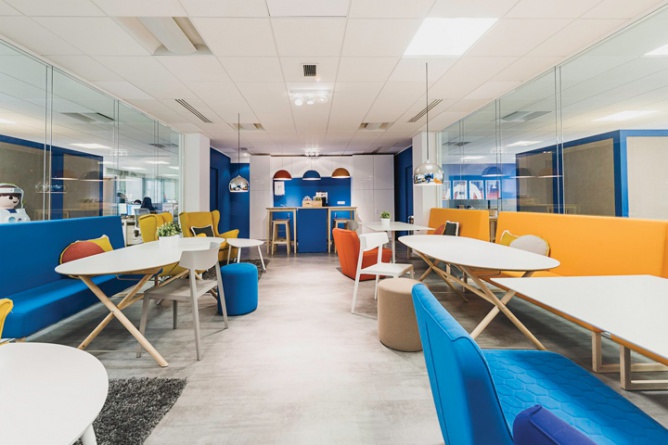 廣州海博裝修公司,色彩空間辦公室設計,廣州辦公室裝修,海博裝飾.jpg 廣州海博裝修公司,色彩空間辦公室設計,廣州辦公室裝修,海博裝飾.jpg