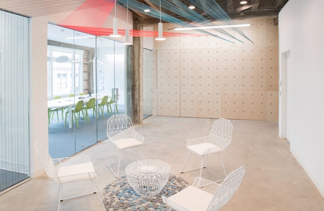 辦公室裝修設(shè)計,廣州辦公室裝修,辦公室設(shè)計風(fēng)格,廣州裝飾公司.jpg 辦公室裝修設(shè)計,廣州辦公室裝修,辦公室設(shè)計風(fēng)格,廣州裝飾公司.jpg