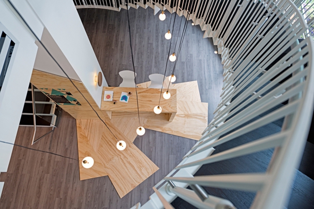 創(chuàng)意辦公室裝修設計,廣州裝修設計公司,辦公室設計色彩方案,海博裝飾.jpg 創(chuàng)意辦公室裝修設計,廣州裝修設計公司,辦公室設計色彩方案,海博裝飾.jpg