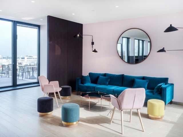 化妝品公司辦公室裝修設(shè)計.jpg 化妝品公司辦公室裝修設(shè)計.jpg