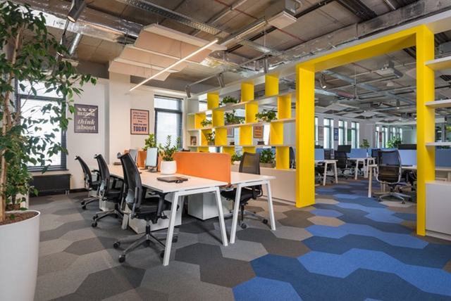 現代風格辦公室裝修設計.jpg 現代風格辦公室裝修設計.jpg