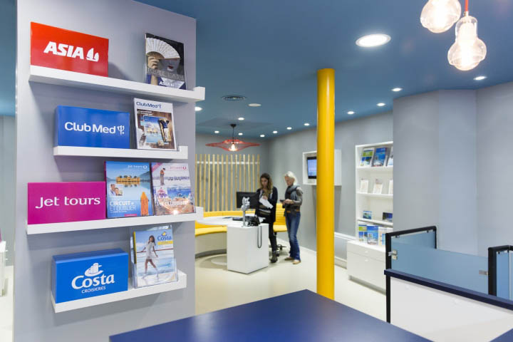 青春時尚辦公室裝修設(shè)計.jpg 青春時尚辦公室裝修設(shè)計.jpg