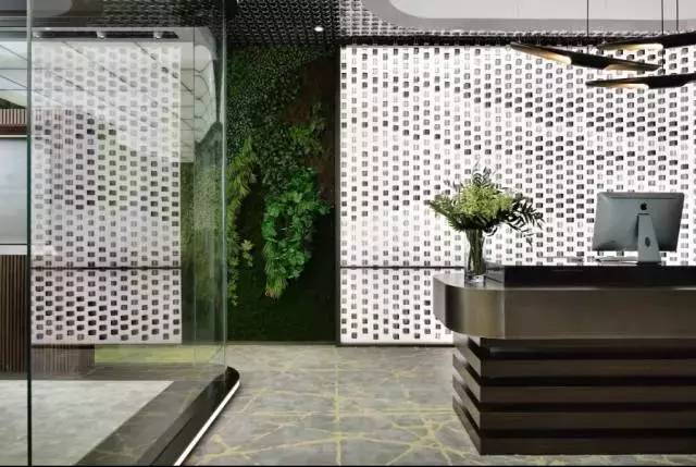 現(xiàn)代風(fēng)格辦公室裝修設(shè)計(jì).jpg 現(xiàn)代風(fēng)格辦公室裝修設(shè)計(jì).jpg