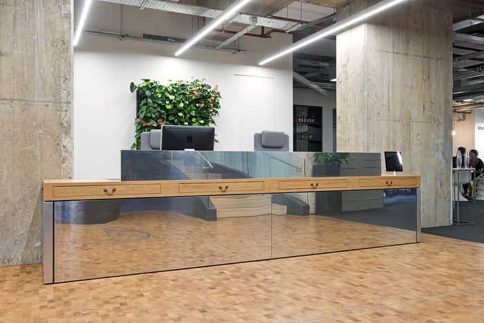 創(chuàng)意辦公室裝修設計.jpg 創(chuàng)意辦公室裝修設計.jpg