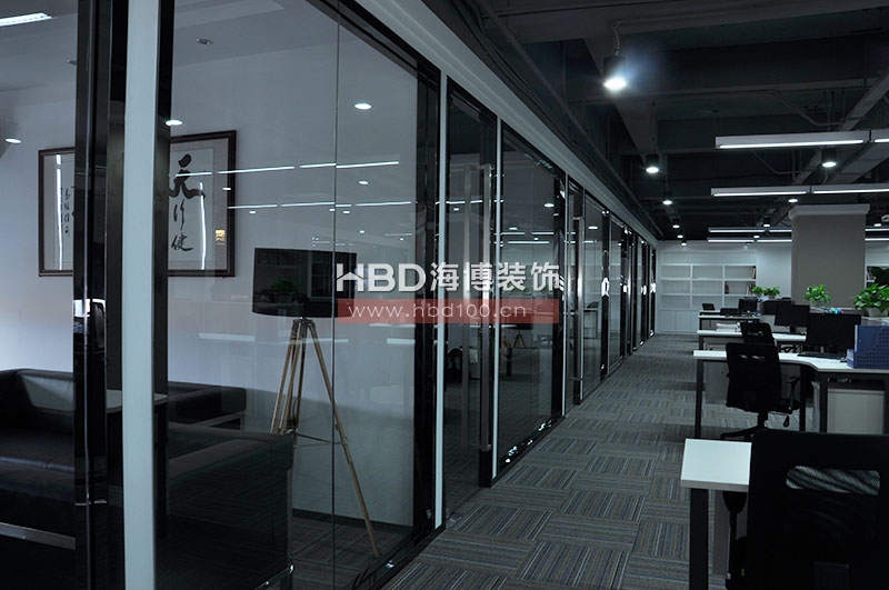 充滿質(zhì)感辦公室裝修設計.jpg 充滿質(zhì)感辦公室裝修設計.jpg