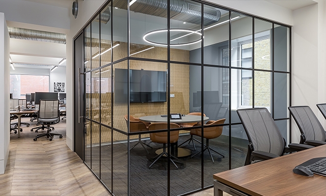 現代簡約辦公室裝修風格.jpg 現代簡約辦公室裝修風格.jpg