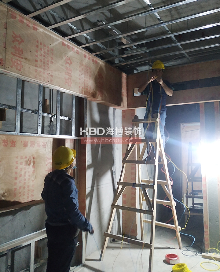 海博裝飾施工現(xiàn)場.jpg 海博裝飾施工現(xiàn)場.jpg